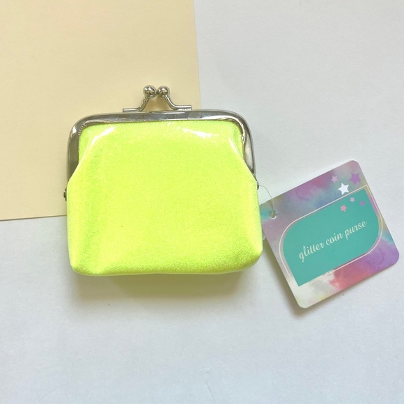 🍭 3/$10 neon green coin purse - Picture 4 of 12